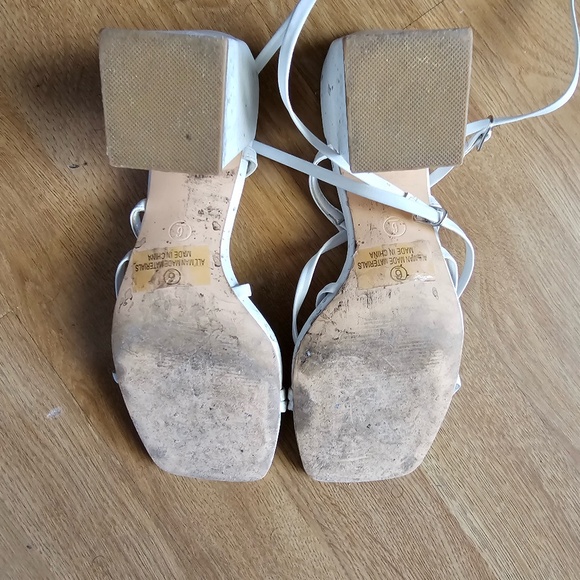Well Worn Laced Strap White Block Chunky Heels Size 6 - Picture 3 of 6